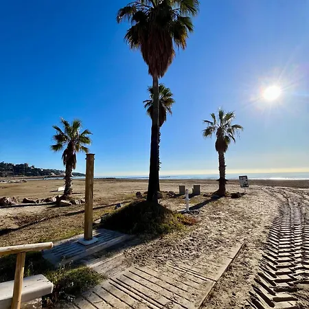 El Horizonte De Benicassim, Descubre Esta Lujosa Propiedad A Pies Del Mediterraneo Apartman *